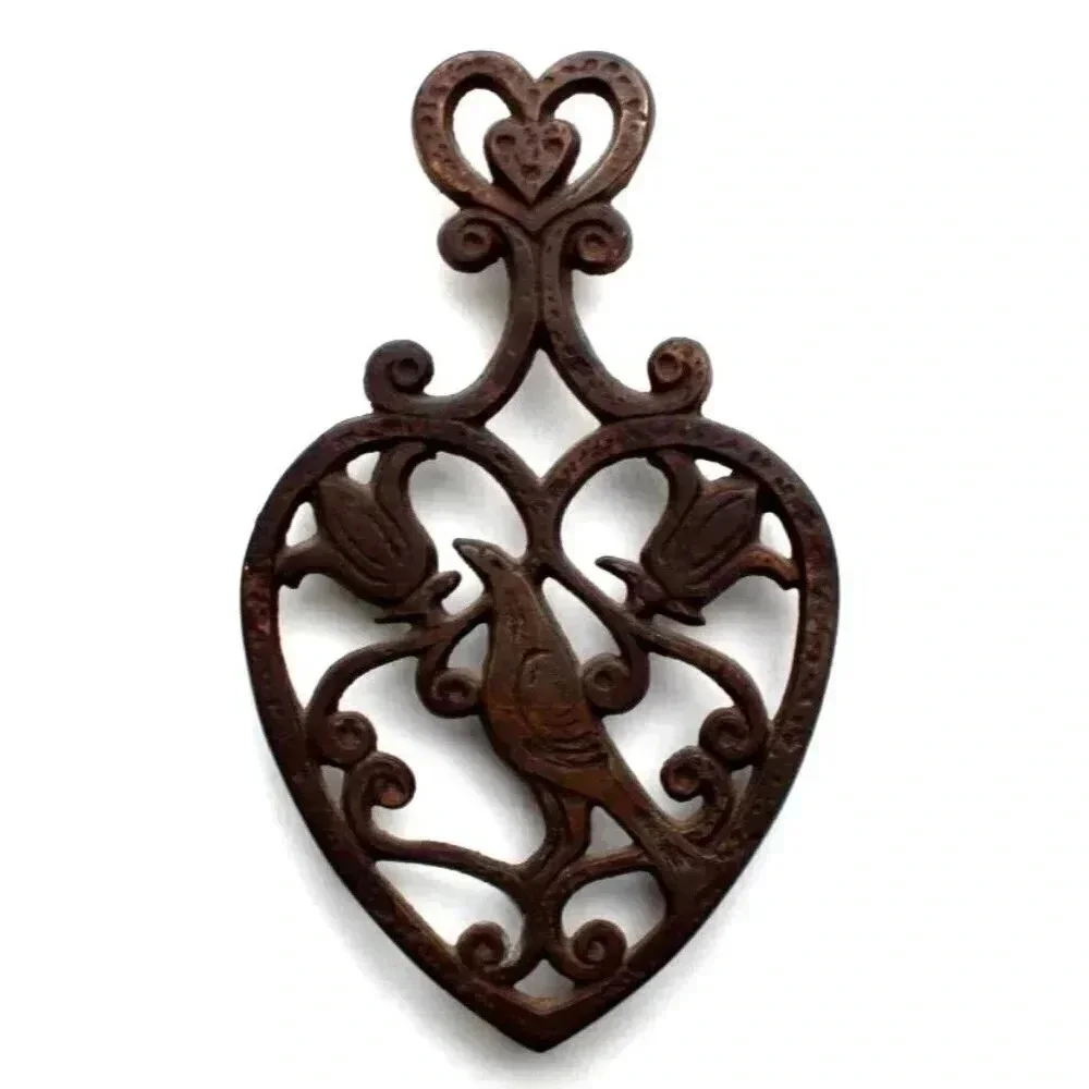 Vintage Rusted CAST IRON Heart Bird Trivet Farmhouse Country Decor Kitchen
